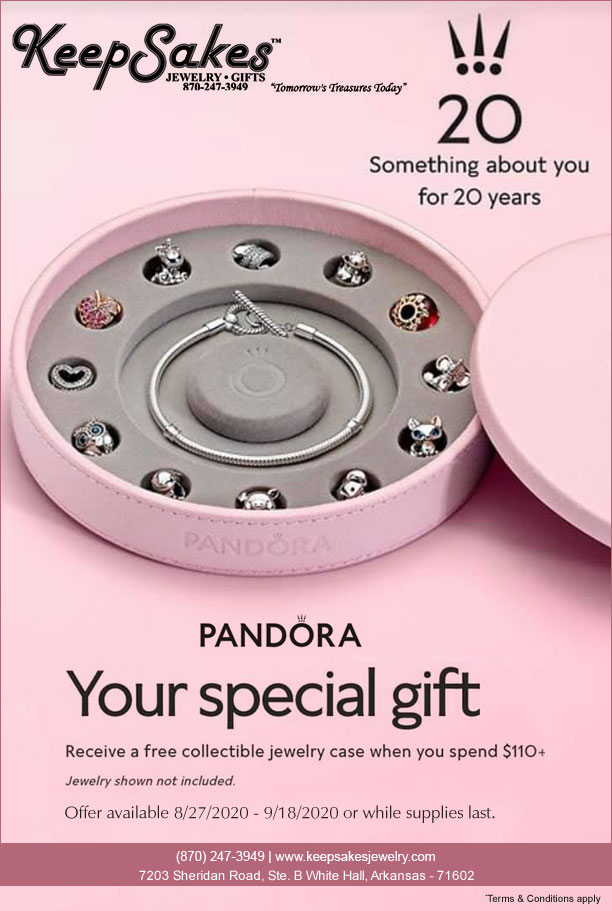 Pandora Jewelry Collectors HEART KEY CHAIN Cleaning Kit Gift Set Brush  Pouch Box